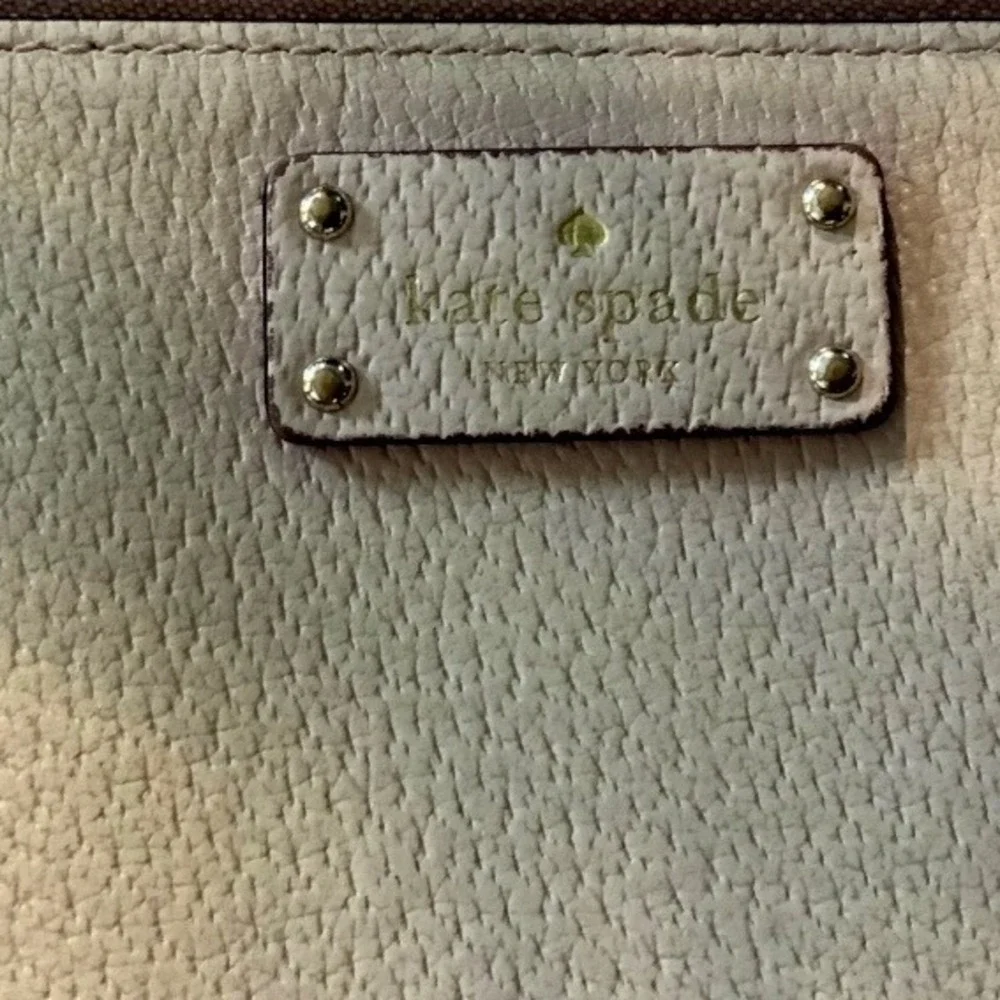 Kate Spade Anita Grove St.‎ Wristlet